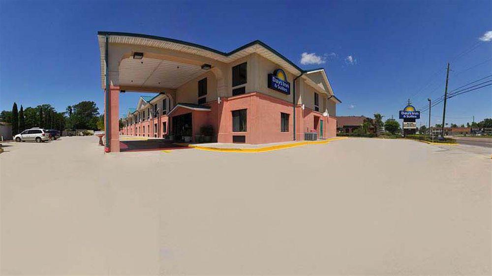 Days Inn By Wyndham Panama City/Callaway Exterior foto