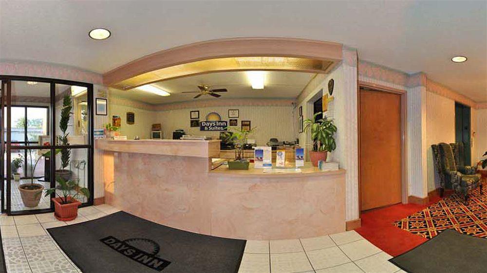 Days Inn By Wyndham Panama City/Callaway Exterior foto